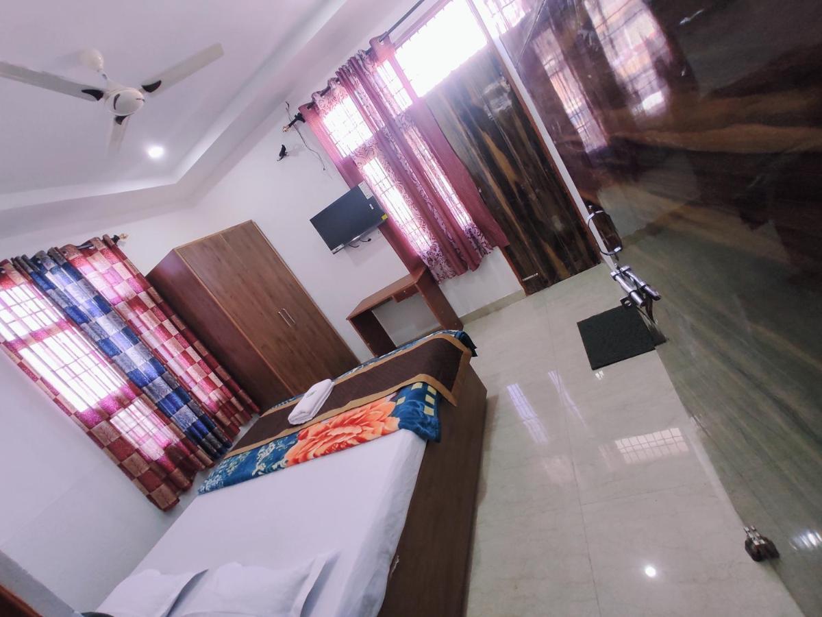 Hotel Yolo- Chandīgarh 外观 照片