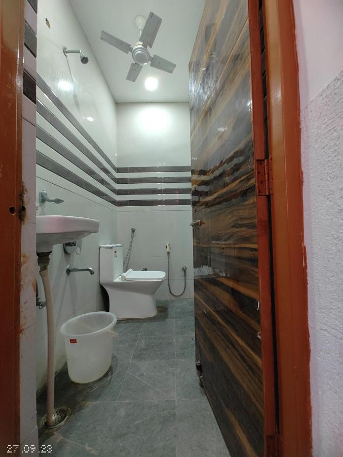 Hotel Yolo- Chandīgarh 外观 照片