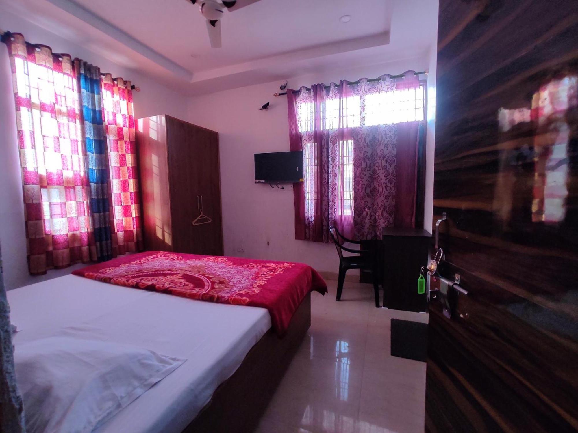 Hotel Yolo- Chandīgarh 外观 照片