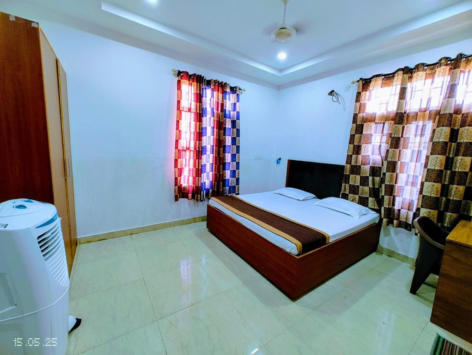 Hotel Yolo- Chandīgarh 外观 照片