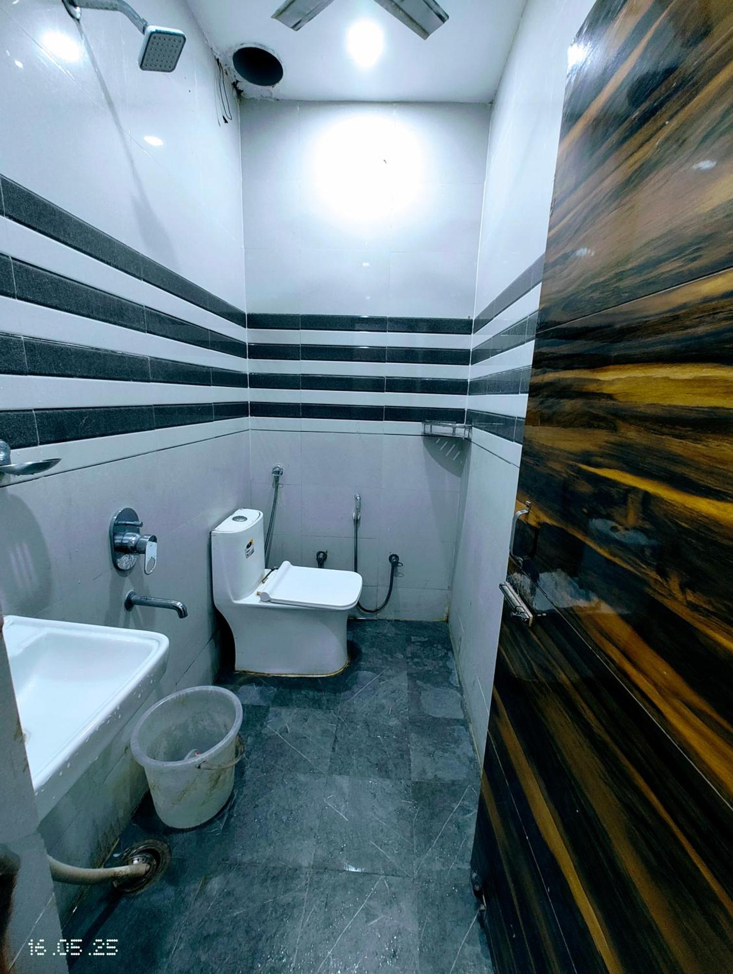 Hotel Yolo- Chandīgarh 外观 照片
